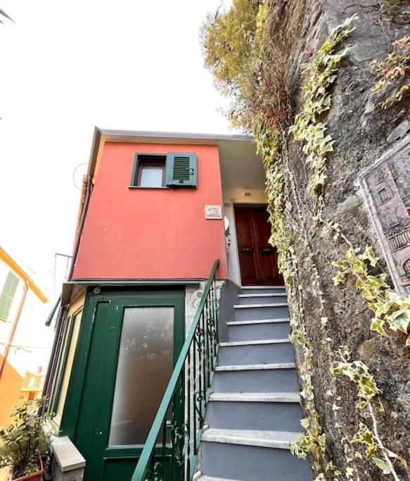 Historic Downtown Home By The Sea With King Bed モンテロッソ・アル・マーレ エクステリア 写真